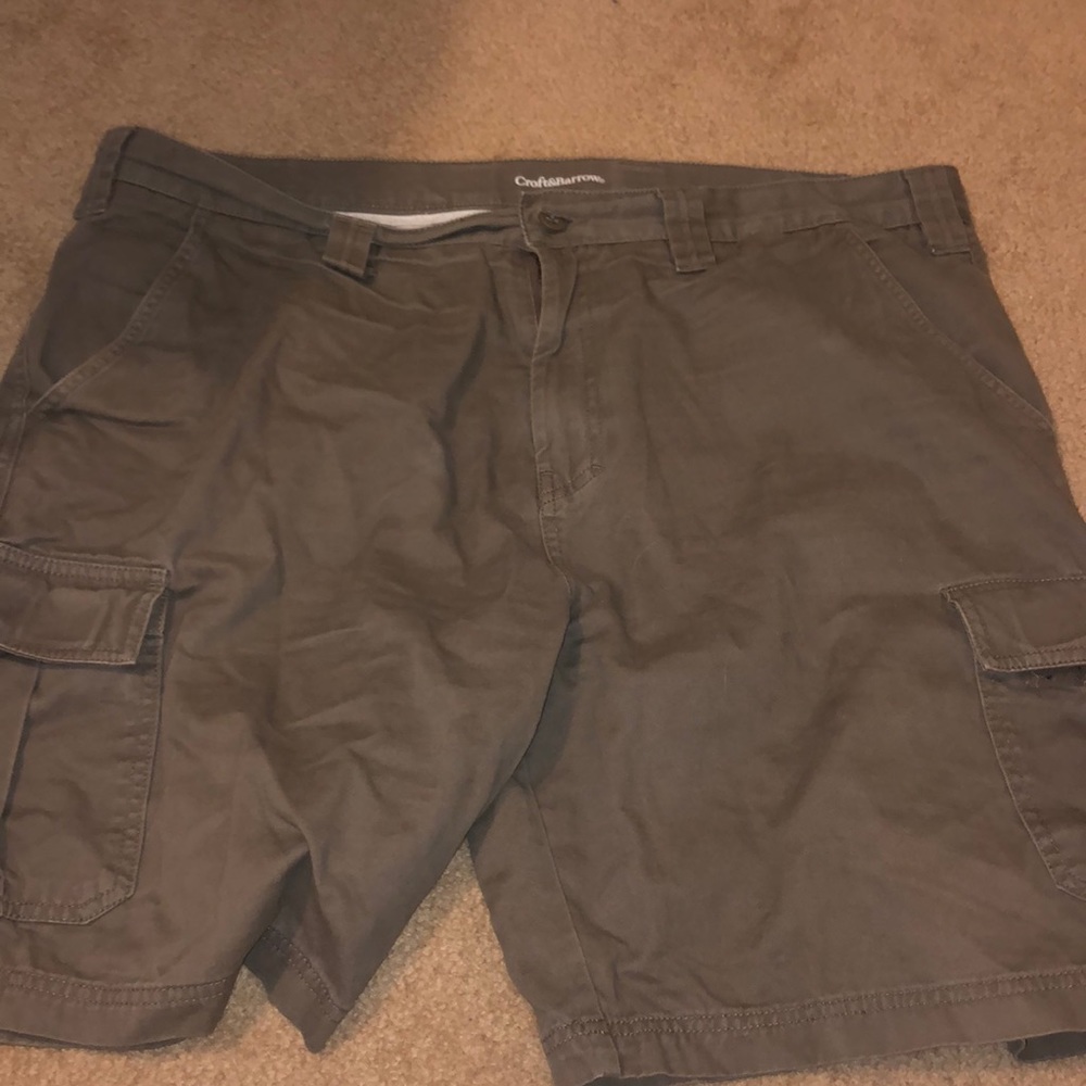 brown cargo shorts